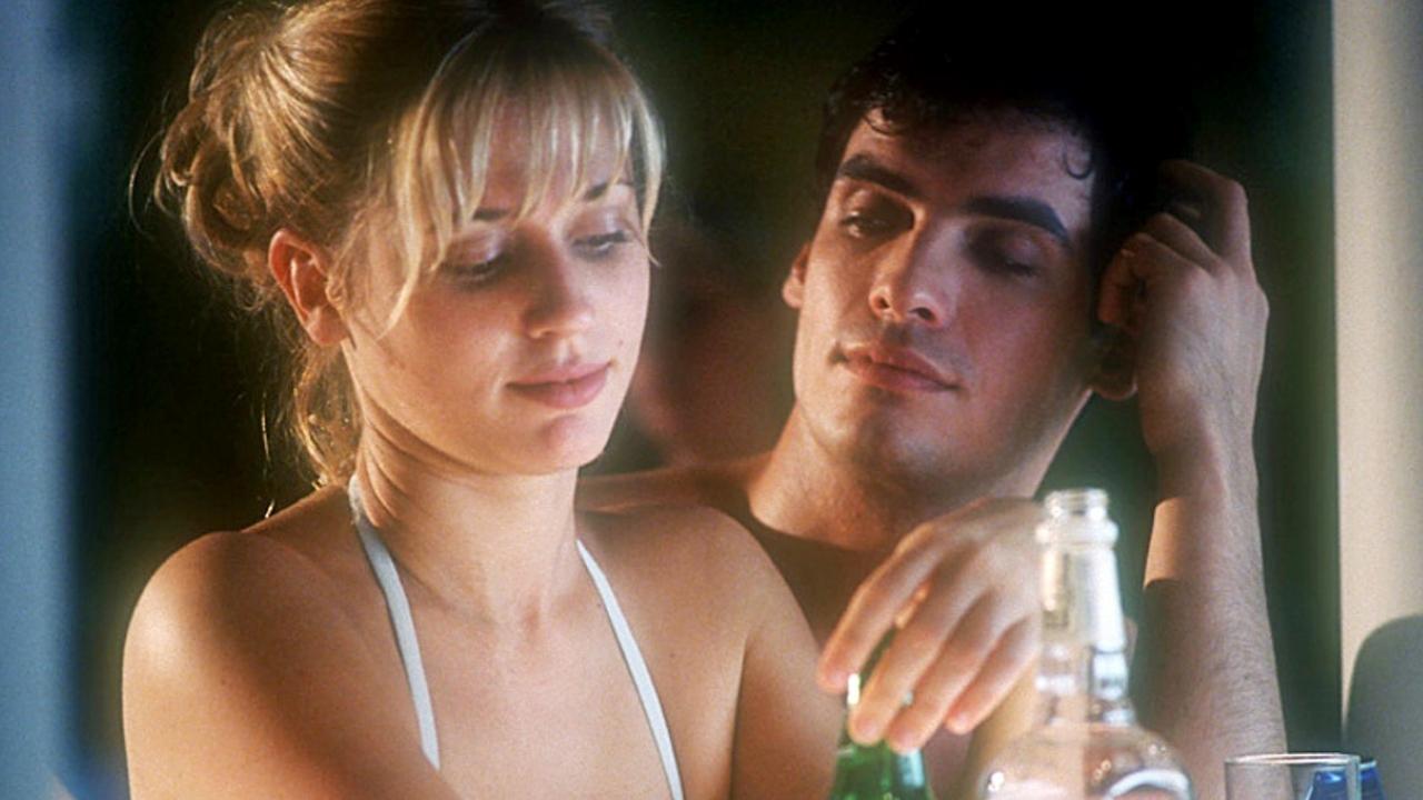 Бассейн (2001)