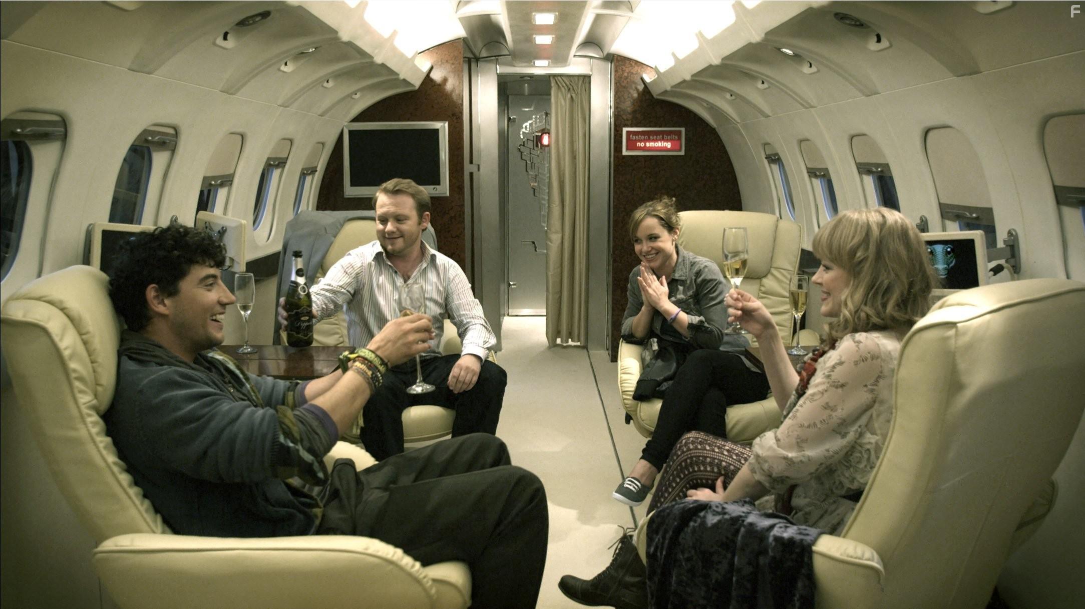 Тревожная кнопка (2011)